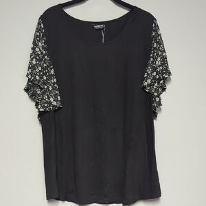 BloomChic Black and White Ruffled Boxy Blouse